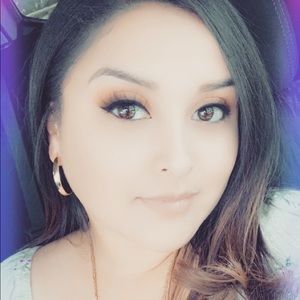 Meet your Posher, Maribel